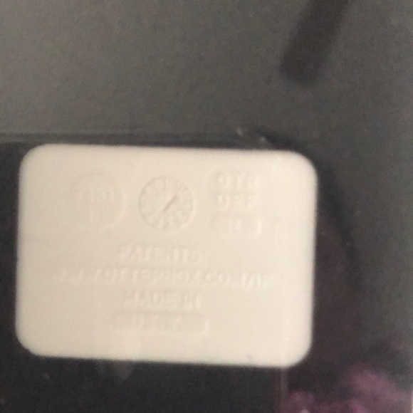 Otter Box - Picture 5 of 8